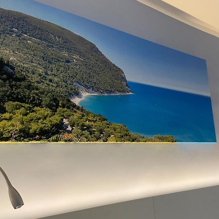 Affittacamere Le Grotte - Le Grotte Rooms & Apartments Camerano Exterior foto