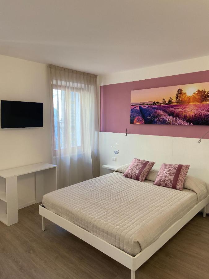 Affittacamere Le Grotte - Le Grotte Rooms & Apartments Camerano Exterior foto